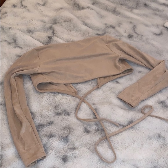 ADIKA Long sleeve wrap crop top front tie tan - Picture 8 of 9